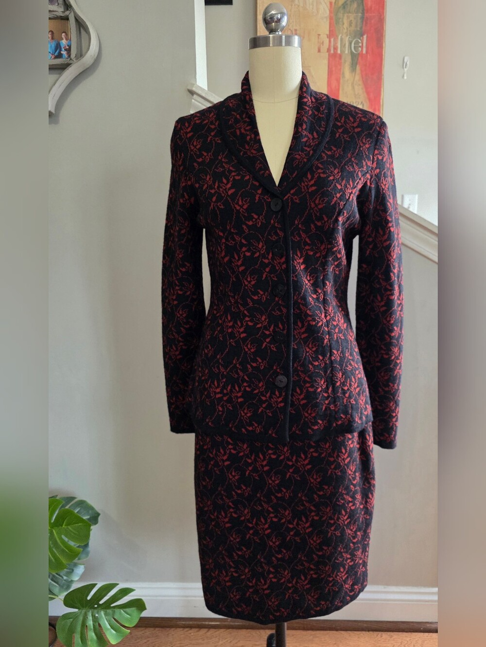 Peruvian Connection Black & Red Floral Women's Jacket and Skirt Set Size Small